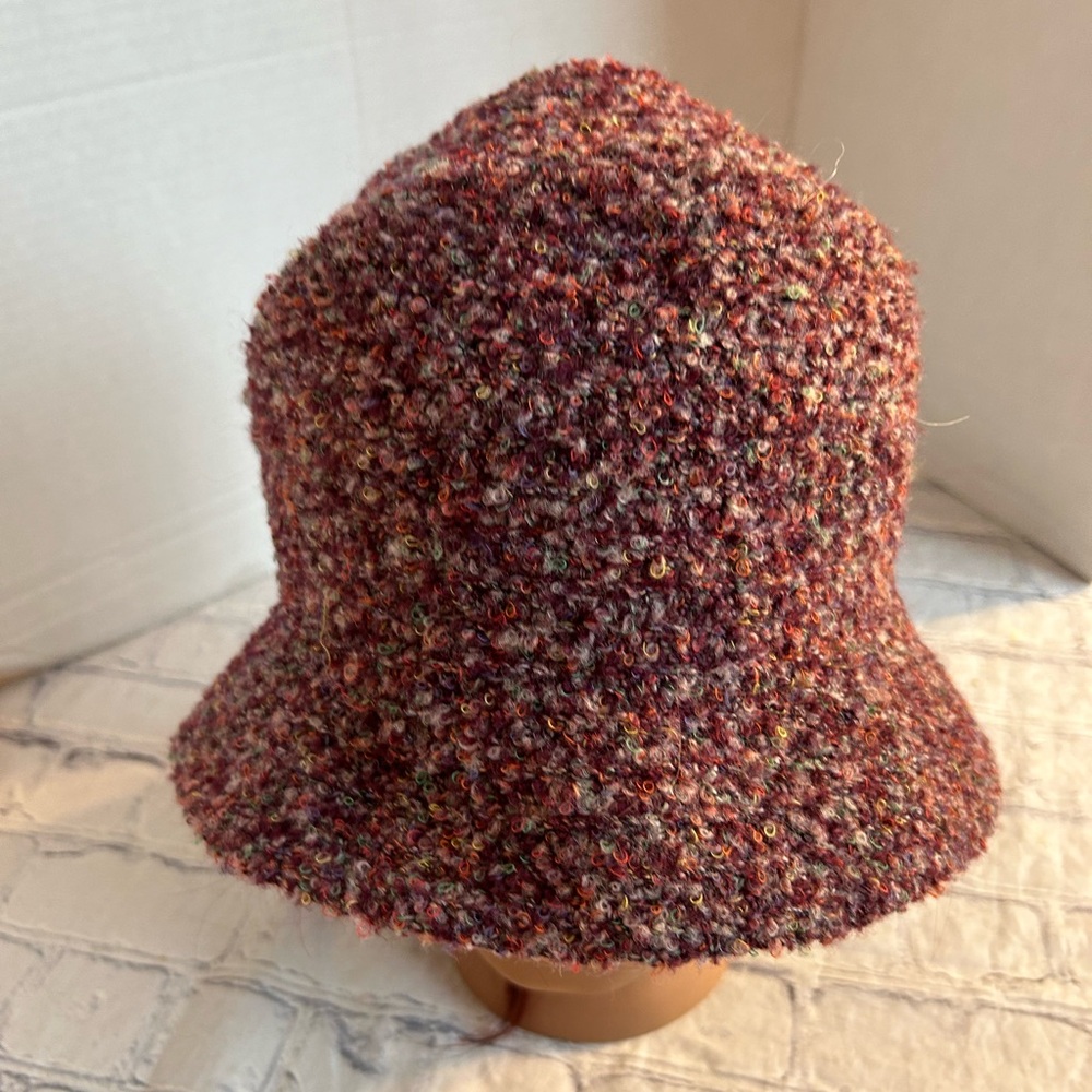 LIZ CLAIBORNE VTG BURGUNDY LOOP WOOL BLEND BUCKET HAT TAIWAN MADE